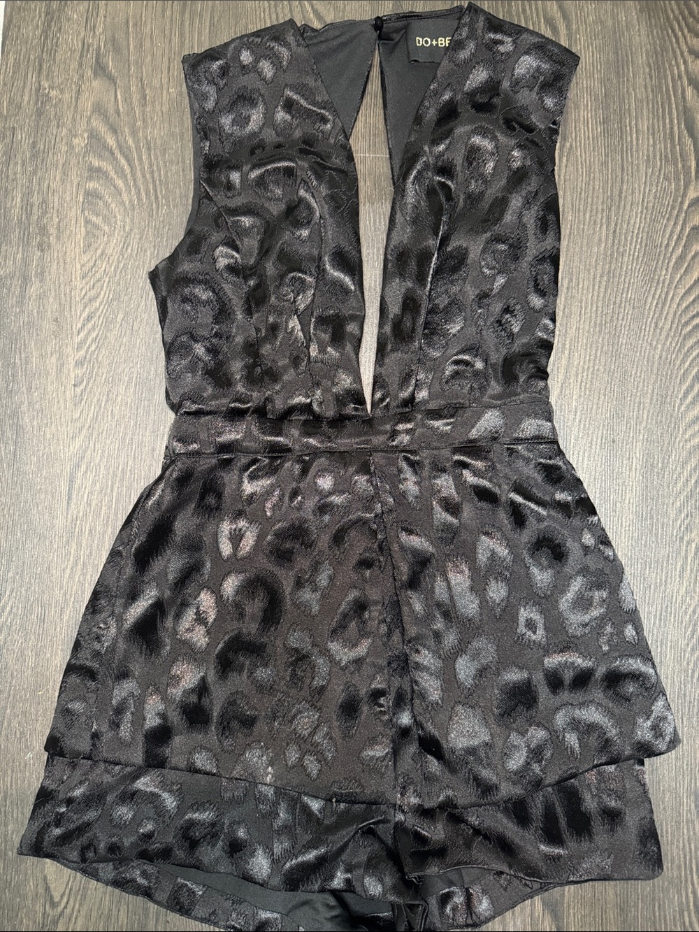 DO+BE Black Textured Leopard Print Deep V Romper